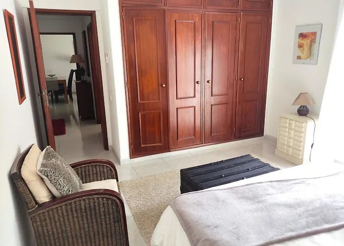 アパート Flat Via Torraltinha ラゴス